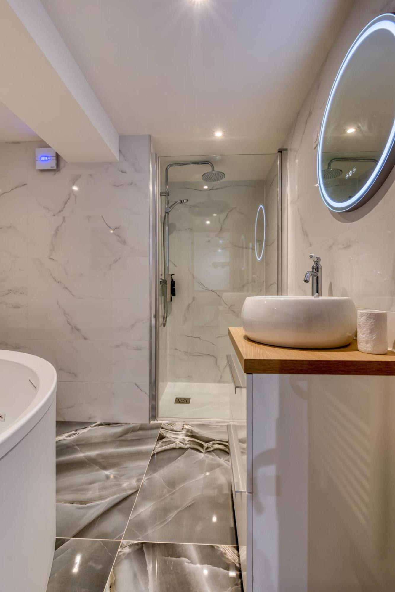 App Balneotherapie 5min Du Port Apartment Fecamp